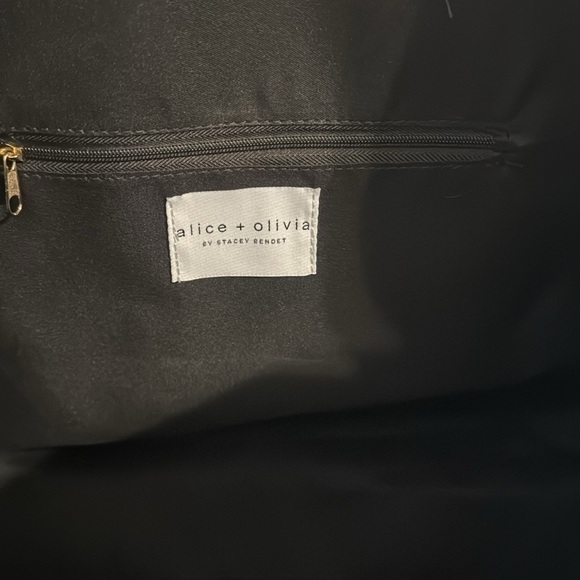 Alice & Olivia - Picture 4 of 6